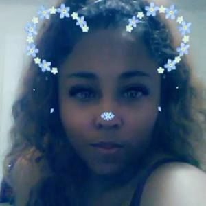 Meet your Posher, Cynthia